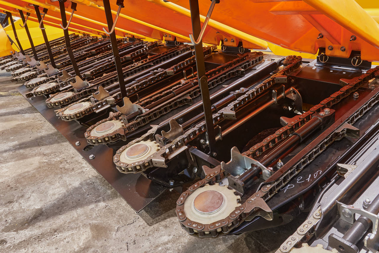 Жатка для уборки кукурузы